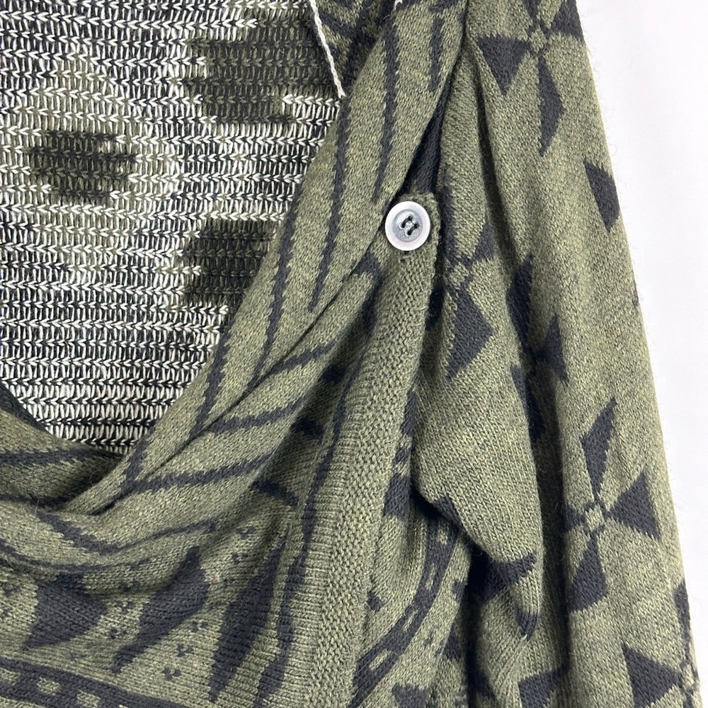Women's Patterned Cardigan - Picture 5 of 8